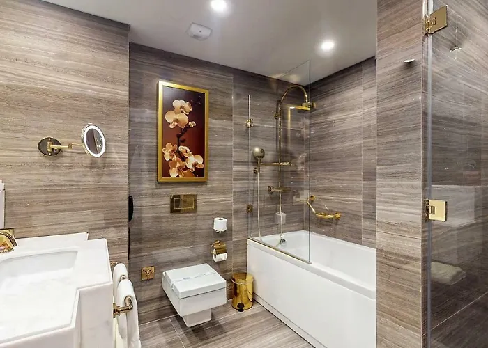 Rocks & Casino Otel 5*