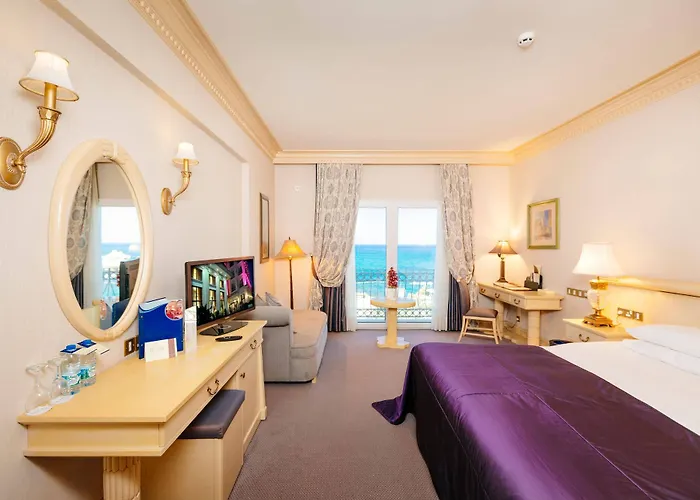 Rocks & Casino Girne