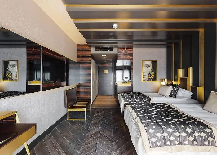 Rocks & Casino Otel 5*