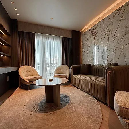 Rocks & Casino Hotel 5*