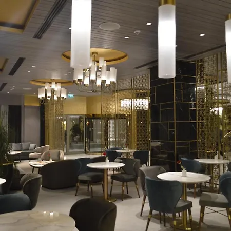 Rocks & Casino Hotel 5*