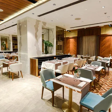 Rocks & Casino Hotel 5*