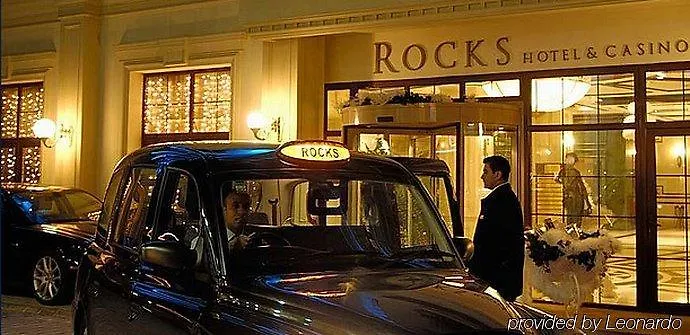 Rocks & Casino