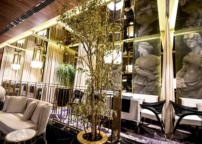 Rocks & Casino Hotel 5*