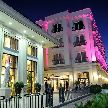 Отель Rocks & Casino Кирения
