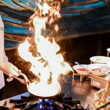 Rocks & Casino Hotel