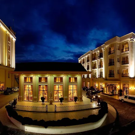 Ξενοδοχείο Rocks & Casino 5*