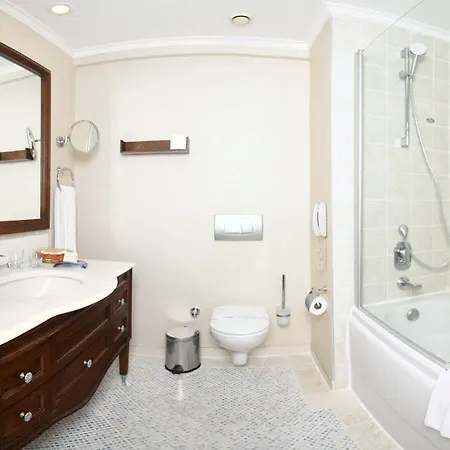 Rocks & Casino Hotel