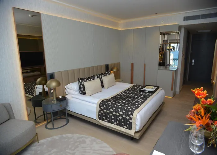 Ξενοδοχείο Rocks & Casino